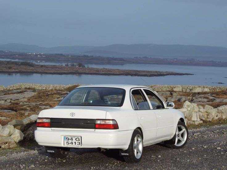 Toyota Corolla 1994 фотография