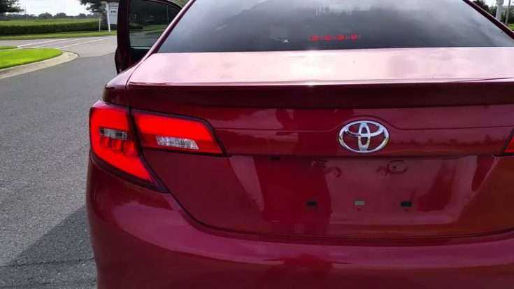 Задние фонари Toyota Camry